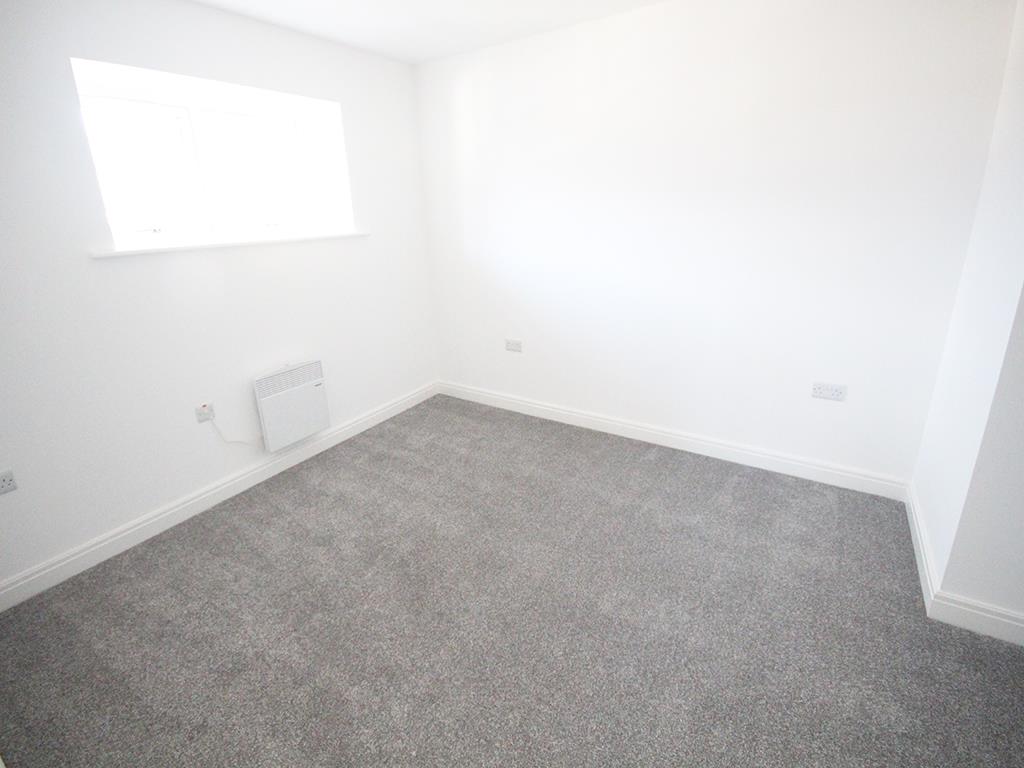 2 bedroom apartment To Let in Earby - IMG_5100.jpg
